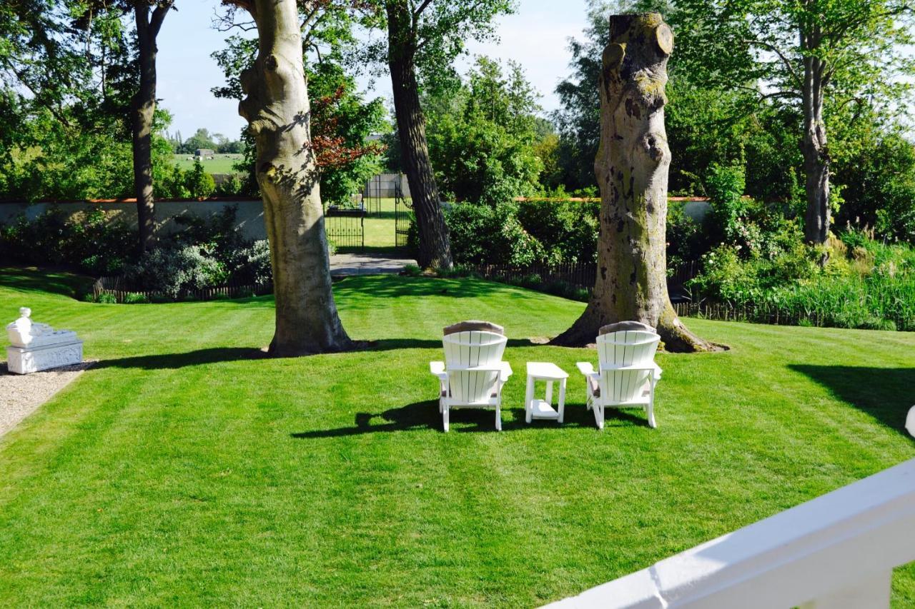 Le Petit Chateau Vaartdijk Leffinge Esterno foto